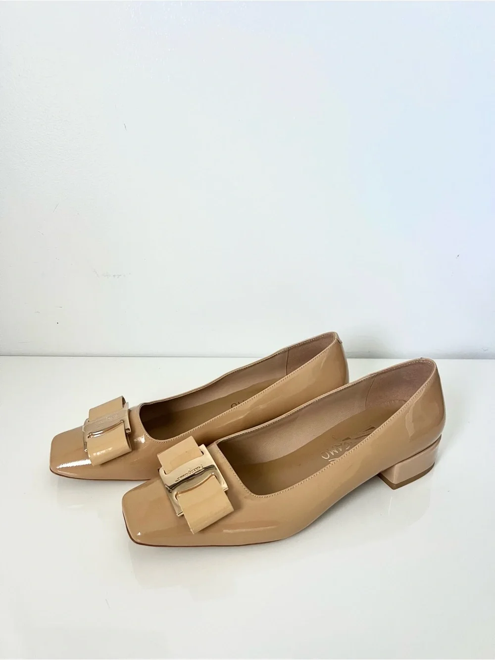 Ferragamo Vera Nude Beige Patent Block Heel Pumps with Decorative Buckle Size 38